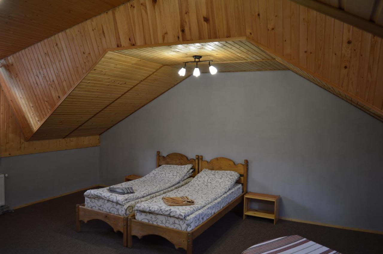 Guest House Mansarda Yaremche Exterior photo