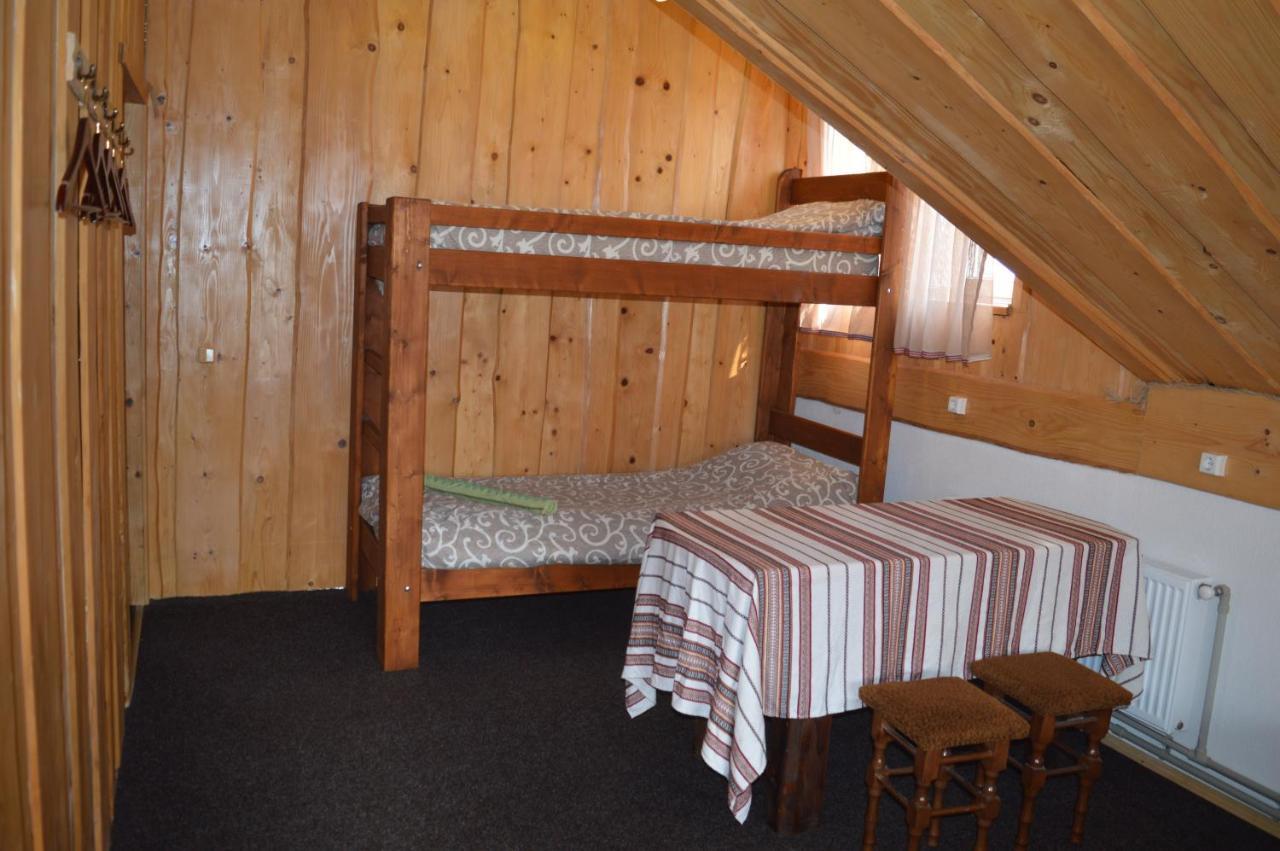 Guest House Mansarda Yaremche Exterior photo