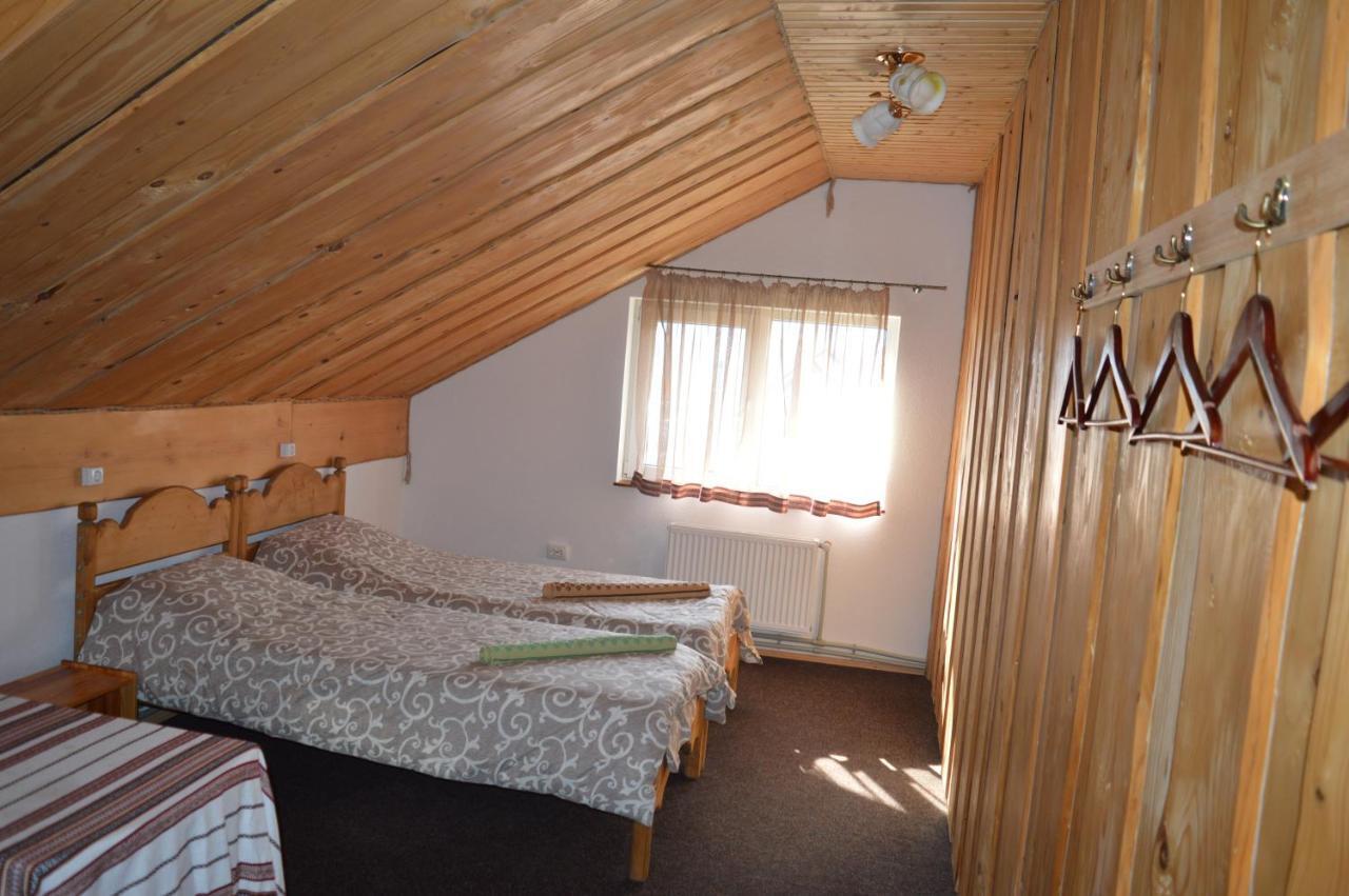Guest House Mansarda Yaremche Exterior photo